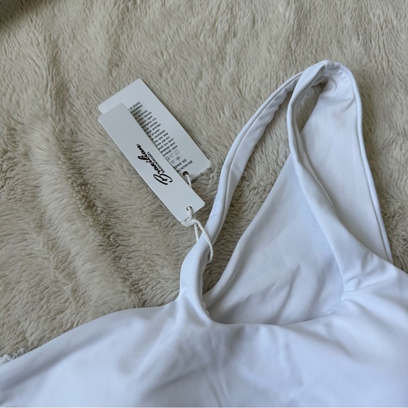 BRAZILIAN ONE SHOULDER BRAZILIAN ONE PIECE SWIMSUIT - Picture 9 of 10